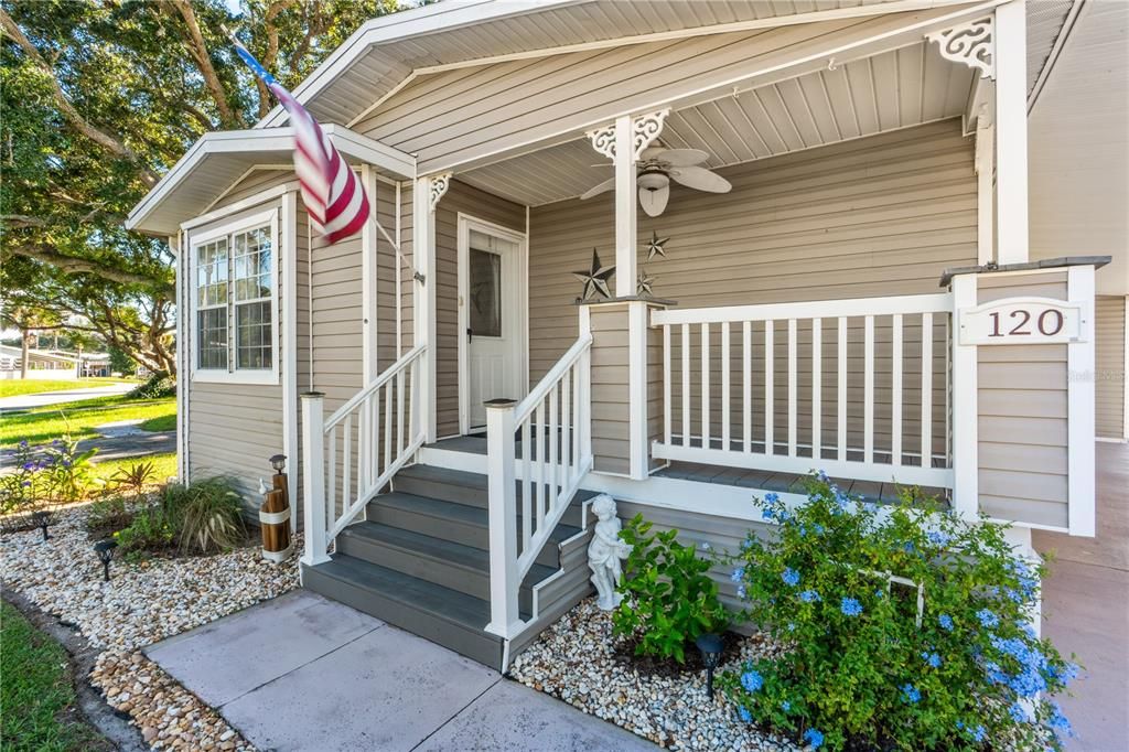 For Sale: $199,500 (2 beds, 2 baths, 1413 Square Feet)