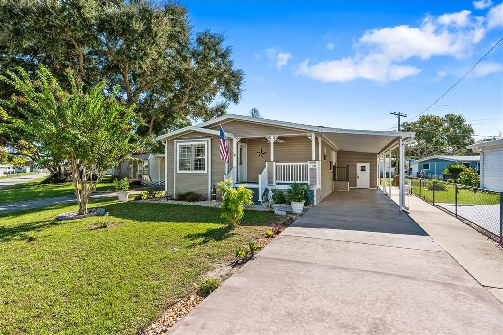 For Sale: $199,500 (2 beds, 2 baths, 1413 Square Feet)