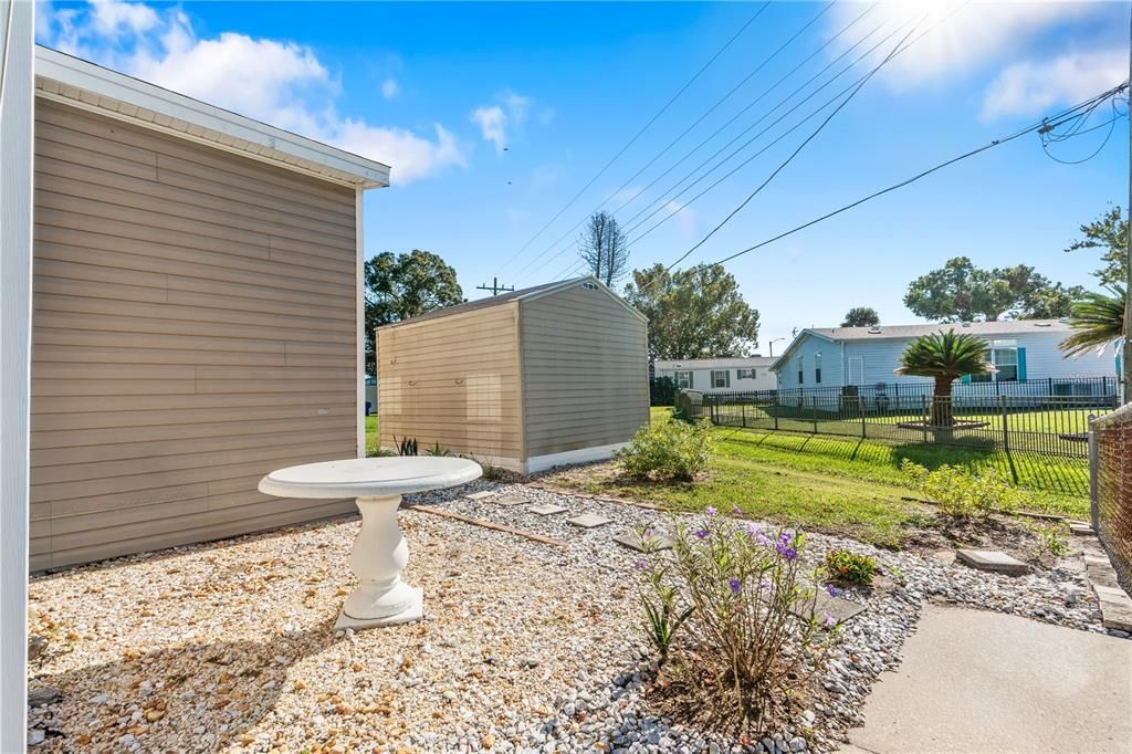 For Sale: $199,500 (2 beds, 2 baths, 1413 Square Feet)