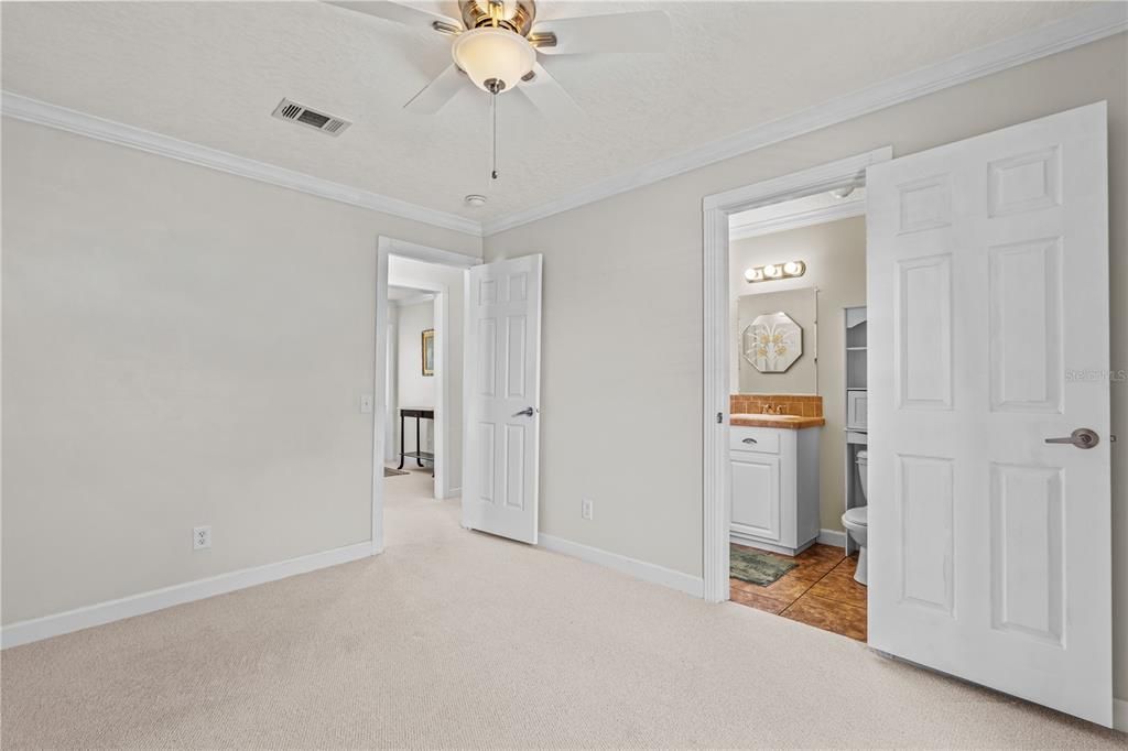 For Sale: $199,500 (2 beds, 2 baths, 1413 Square Feet)