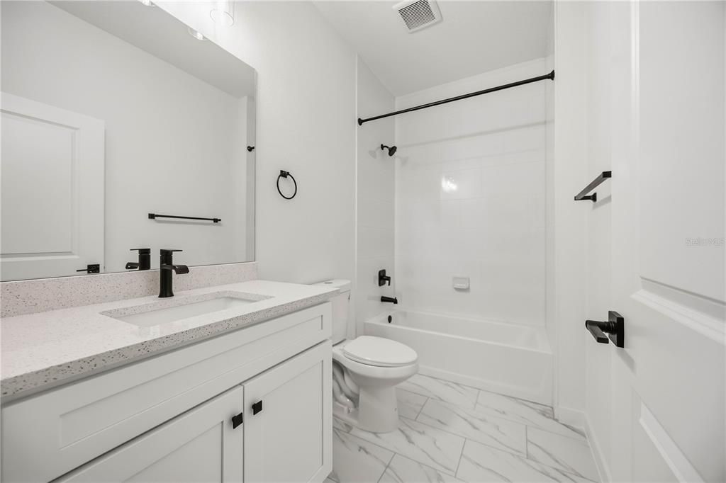 For Sale: $299,900 (3 beds, 2 baths, 1620 Square Feet)