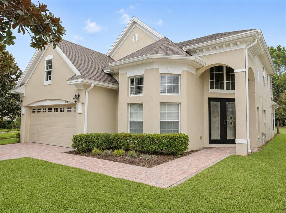 For Sale: $585,000 (4 beds, 2 baths, 2809 Square Feet)