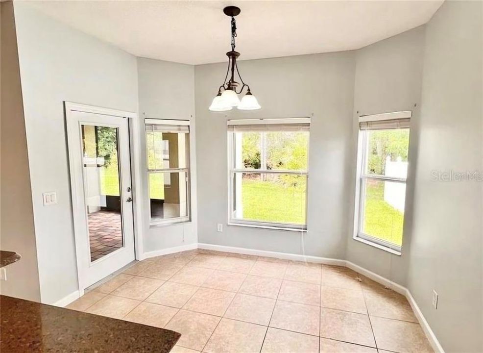 For Sale: $585,000 (4 beds, 2 baths, 2809 Square Feet)