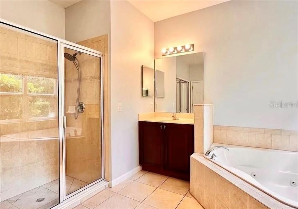For Sale: $585,000 (4 beds, 2 baths, 2809 Square Feet)