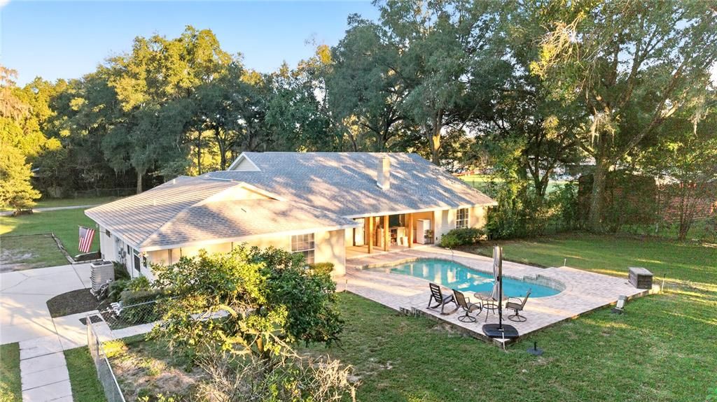En Venta: $560,000 (4 camas, 3 baños, 2894 Pies cuadrados)