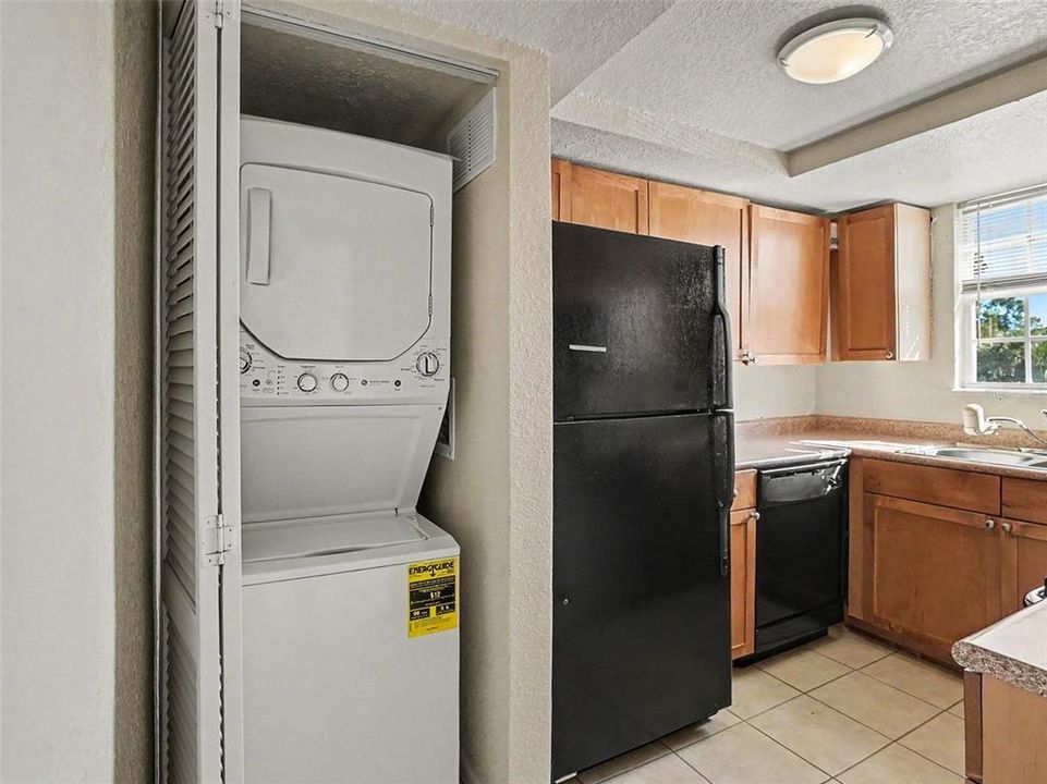 En Venta: $230,000 (3 camas, 2 baños, 1268 Pies cuadrados)