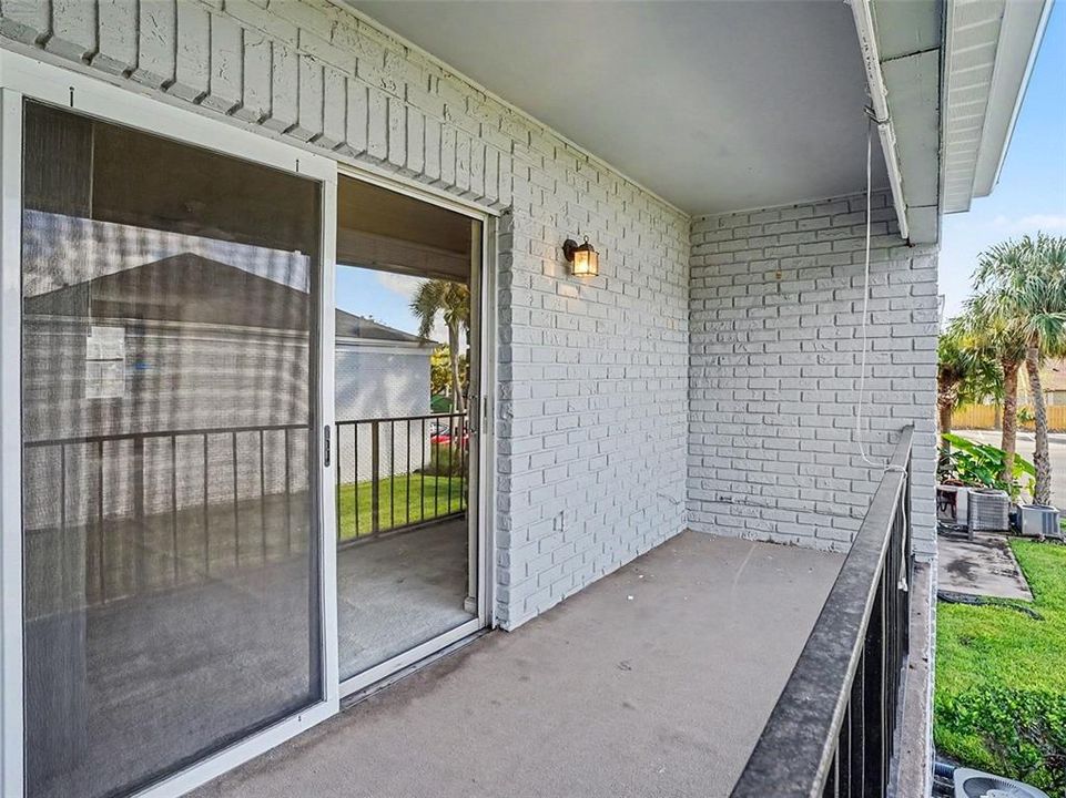 En Venta: $230,000 (3 camas, 2 baños, 1268 Pies cuadrados)