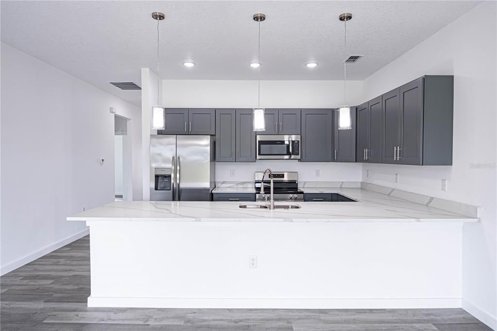 For Sale: $485,000 (6 beds, 0 baths, 2662 Square Feet)