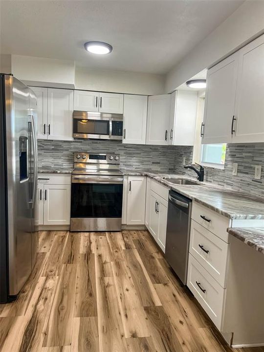 En Venta: $400,000 (3 camas, 2 baños, 1304 Pies cuadrados)