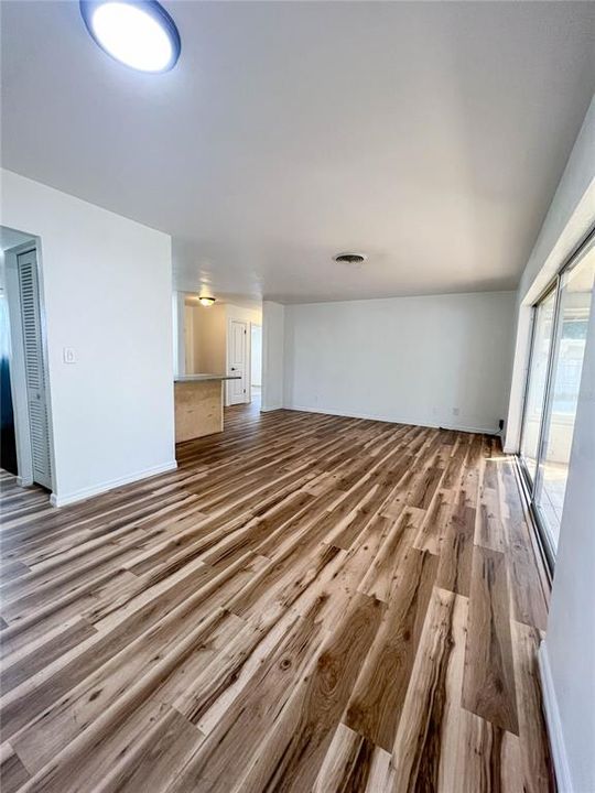 En Venta: $400,000 (3 camas, 2 baños, 1304 Pies cuadrados)