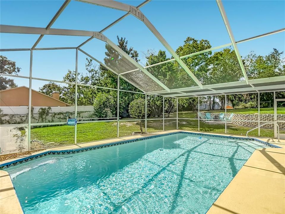 En Venta: $409,500 (3 camas, 2 baños, 2100 Pies cuadrados)