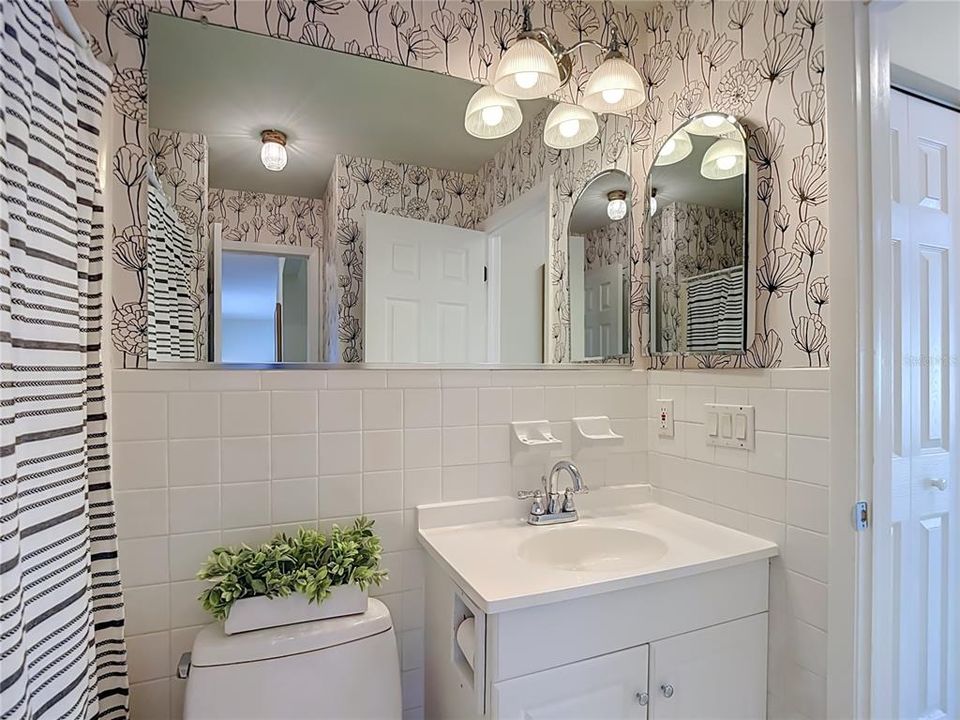 En Venta: $409,500 (3 camas, 2 baños, 2100 Pies cuadrados)