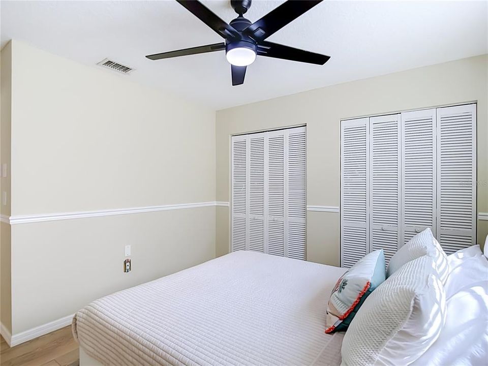 En Venta: $409,500 (3 camas, 2 baños, 2100 Pies cuadrados)