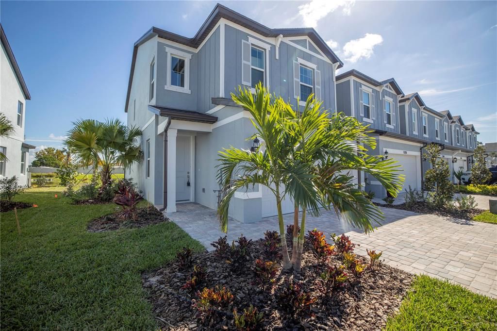 For Rent: $3,800 (3 beds, 2 baths, 2010 Square Feet)