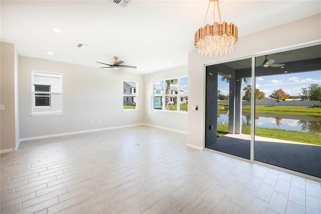 For Rent: $3,800 (3 beds, 2 baths, 2010 Square Feet)