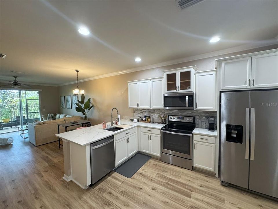 For Rent: $2,150 (2 beds, 2 baths, 1588 Square Feet)