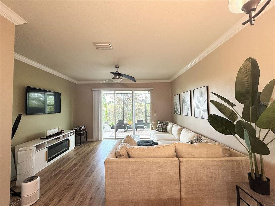 For Rent: $2,150 (2 beds, 2 baths, 1588 Square Feet)