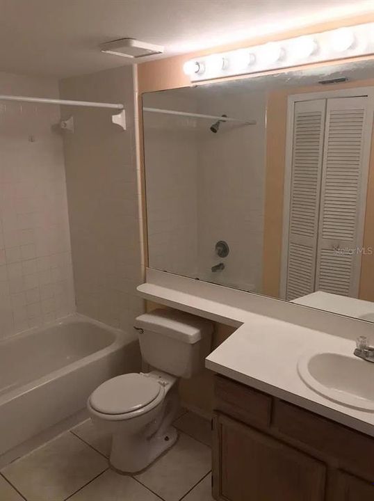 En Renta: $1,600 (2 camas, 2 baños, 1013 Pies cuadrados)