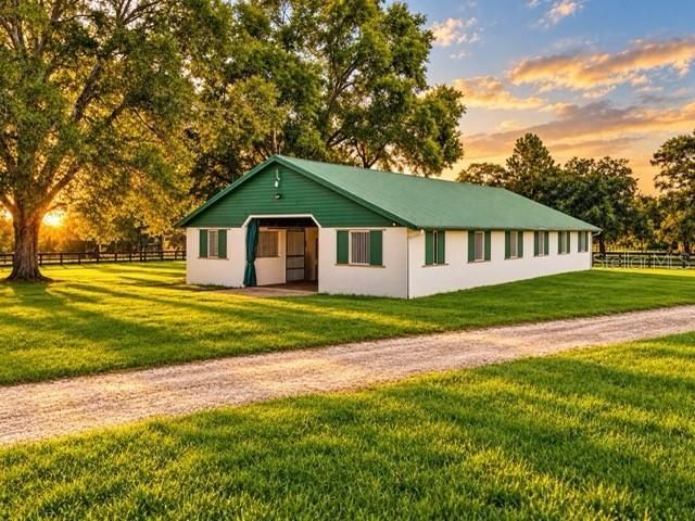 For Sale: $2,495,000 (5 beds, 4 baths, 3545 Square Feet)