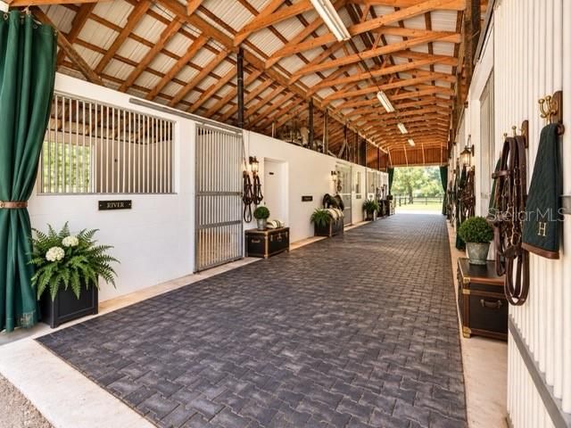 For Sale: $2,495,000 (5 beds, 4 baths, 3545 Square Feet)