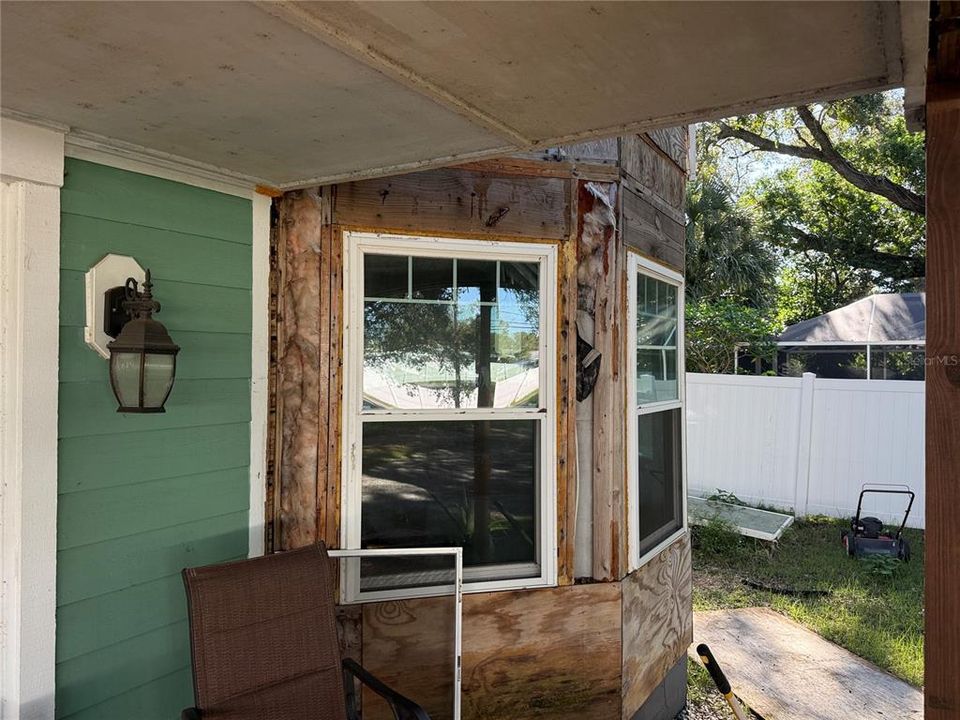 En Venta: $599,000 (3 camas, 2 baños, 2384 Pies cuadrados)