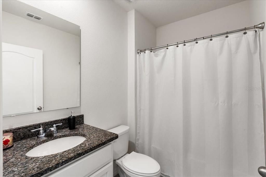 For Sale: $460,000 (5 beds, 3 baths, 2626 Square Feet)