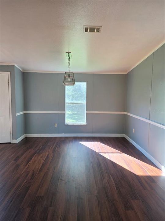 For Sale: $290,000 (3 beds, 2 baths, 1809 Square Feet)