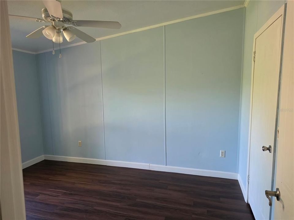 For Sale: $290,000 (3 beds, 2 baths, 1809 Square Feet)