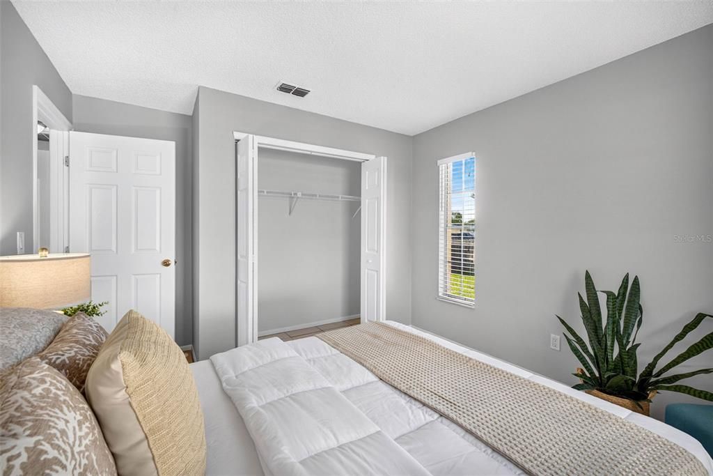 For Rent: $2,000 (2 beds, 1 baths, 797 Square Feet)