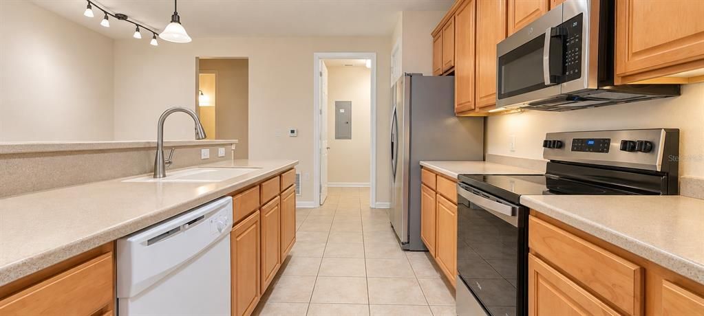 En Venta: $310,000 (2 camas, 2 baños, 1730 Pies cuadrados)