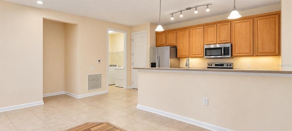 En Venta: $310,000 (2 camas, 2 baños, 1730 Pies cuadrados)