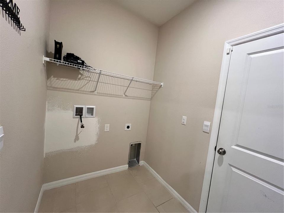 В аренду: $2,750 (4 спален, 3 ванн, 2393 Квадратных фут)