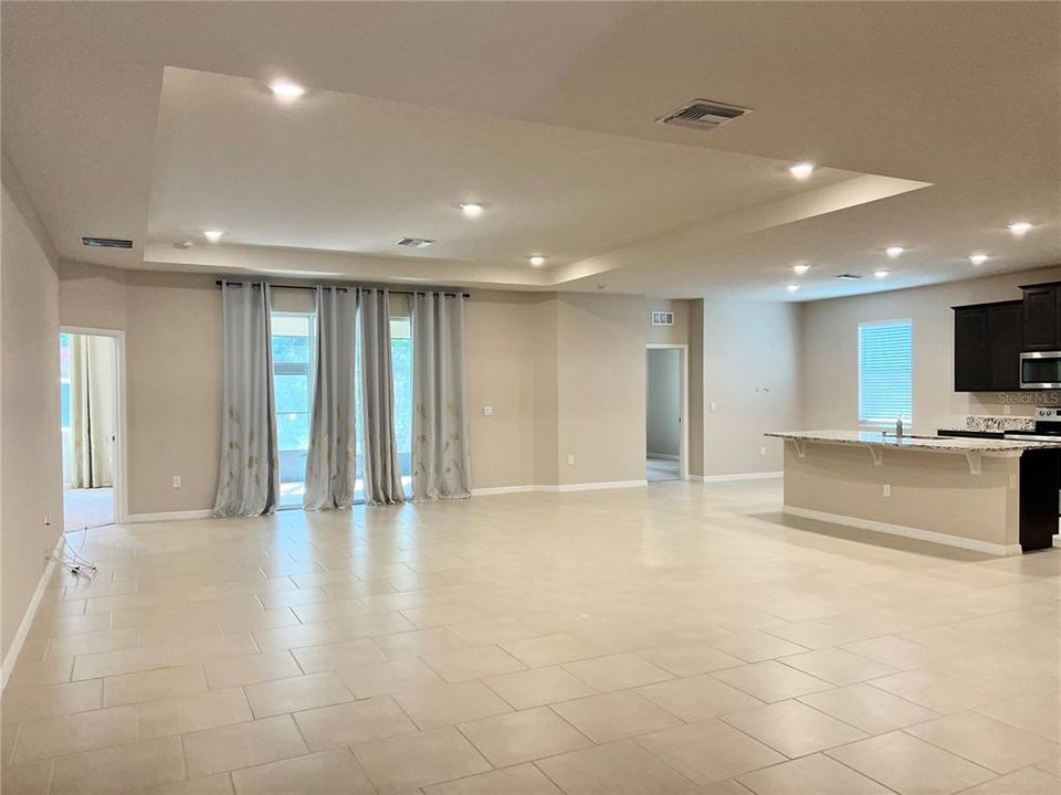 В аренду: $2,750 (4 спален, 3 ванн, 2393 Квадратных фут)