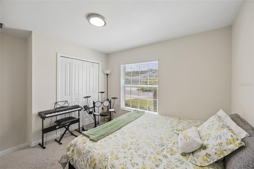 For Rent: $2,500 (4 beds, 2 baths, 1950 Square Feet)
