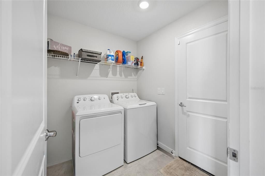 For Rent: $2,500 (4 beds, 2 baths, 1950 Square Feet)