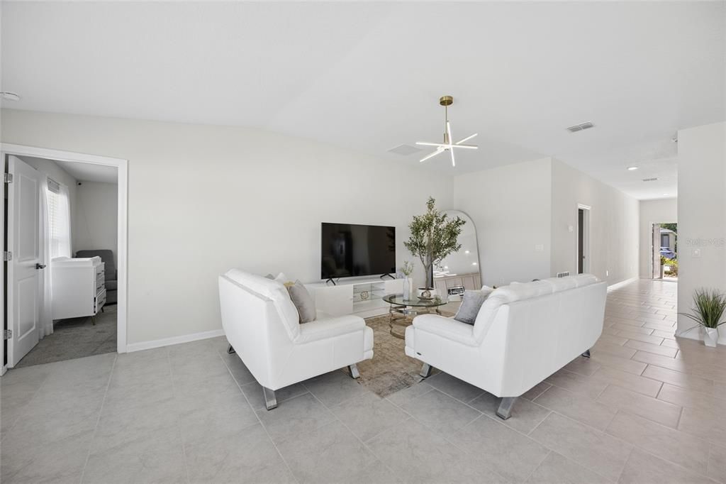 For Rent: $2,500 (4 beds, 2 baths, 1950 Square Feet)