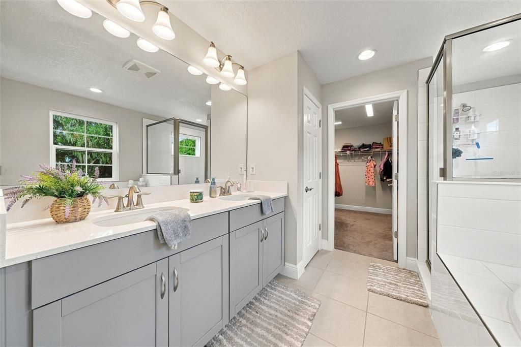 For Sale: $474,999 (4 beds, 2 baths, 2810 Square Feet)