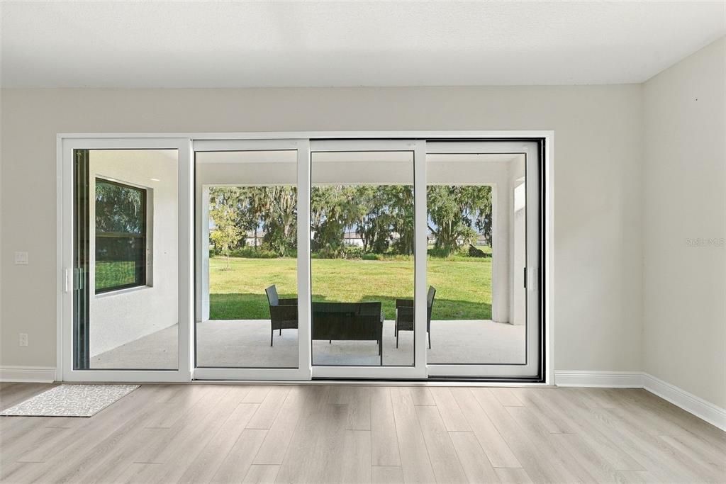 For Sale: $474,999 (4 beds, 2 baths, 2810 Square Feet)