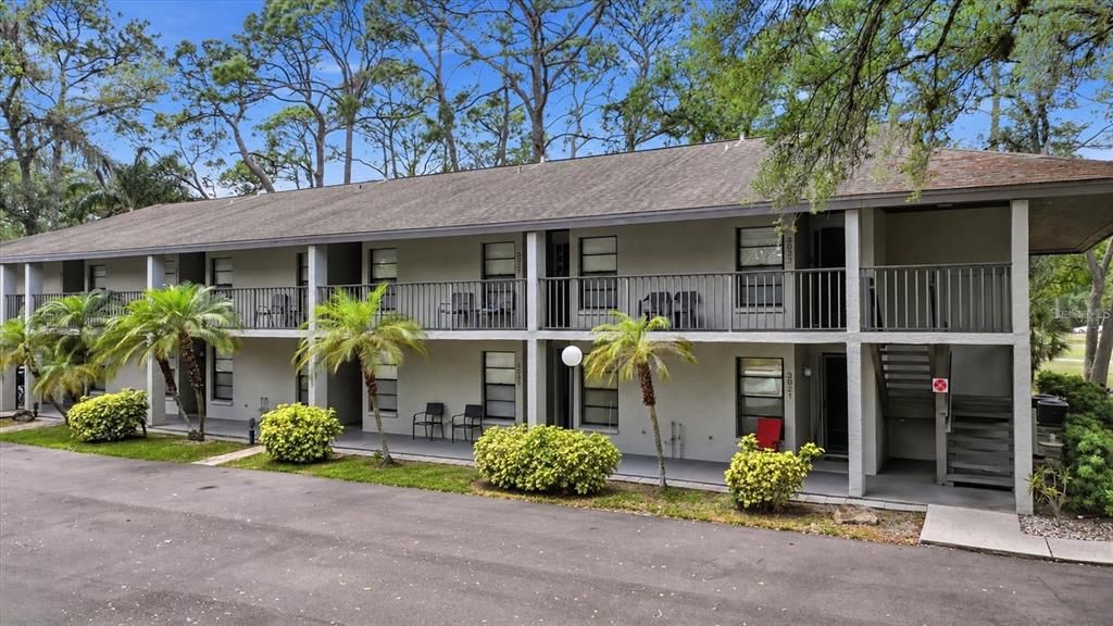 For Rent: $1,520 (1 beds, 1 baths, 786 Square Feet)