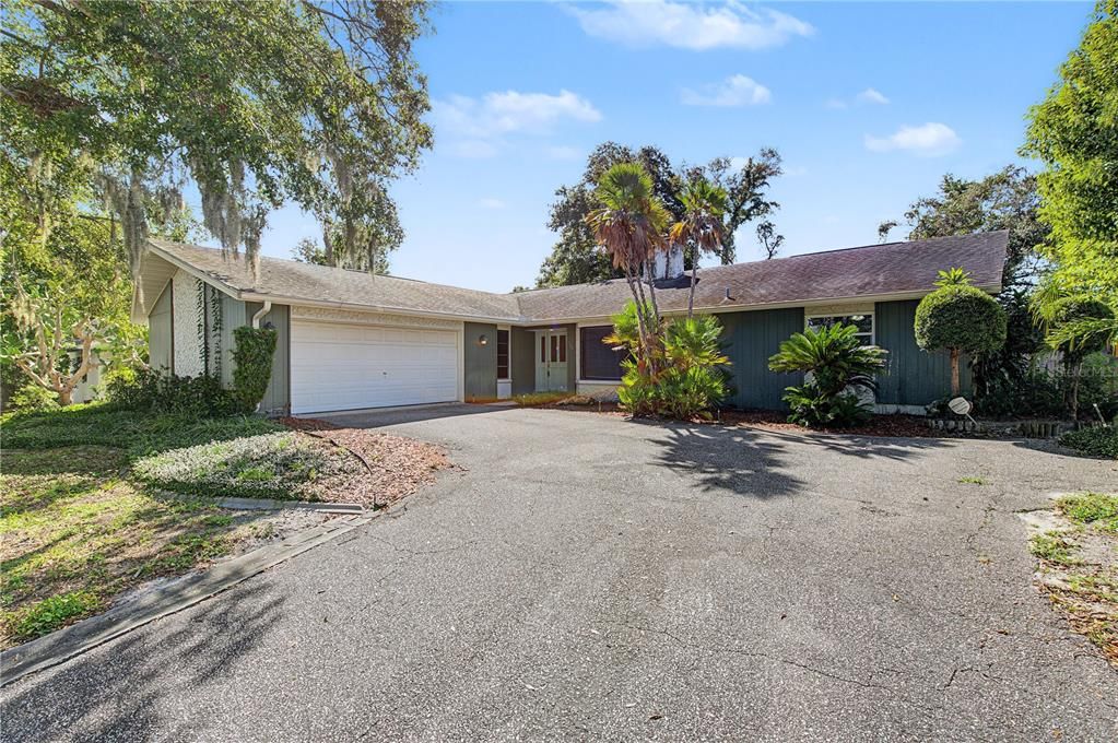 For Rent: $3,000 (3 beds, 2 baths, 2108 Square Feet)