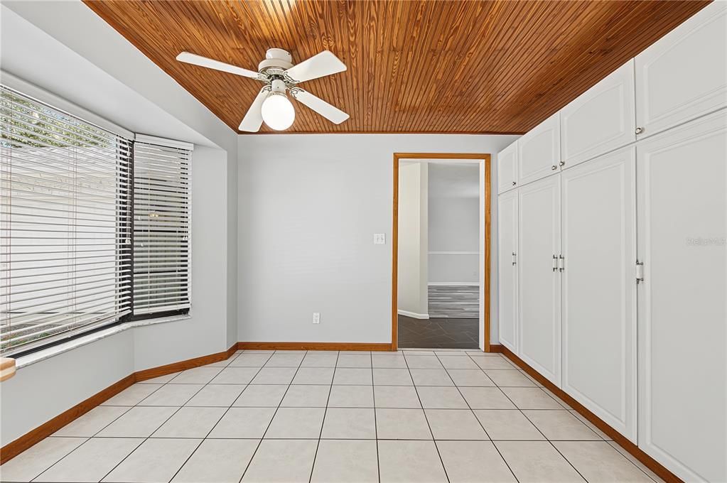 For Rent: $3,000 (3 beds, 2 baths, 2108 Square Feet)