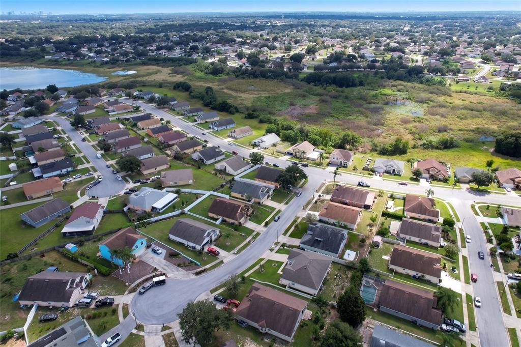 En Venta: $415,000 (4 camas, 3 baños, 2129 Pies cuadrados)