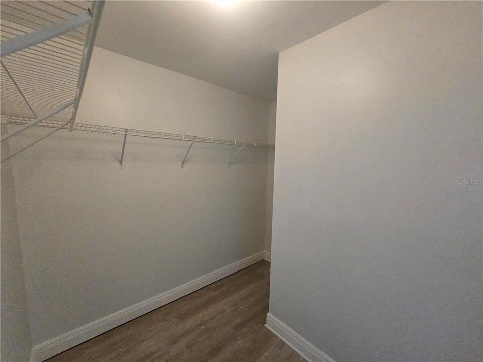 En Venta: $359,900 (3 camas, 2 baños, 1993 Pies cuadrados)