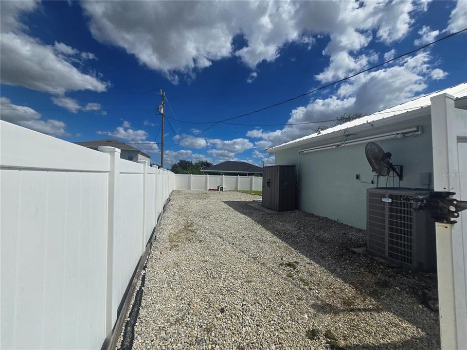 En Venta: $359,900 (3 camas, 2 baños, 1993 Pies cuadrados)