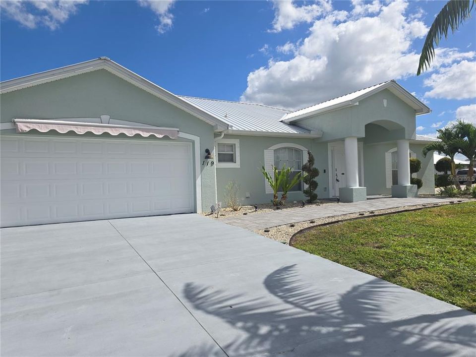 En Venta: $359,900 (3 camas, 2 baños, 1993 Pies cuadrados)