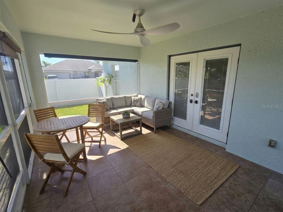 En Venta: $359,900 (3 camas, 2 baños, 1993 Pies cuadrados)