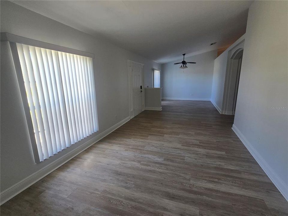 En Venta: $359,900 (3 camas, 2 baños, 1993 Pies cuadrados)