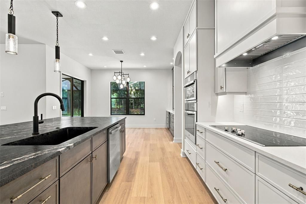For Sale: $1,485,000 (4 beds, 4 baths, 3972 Square Feet)