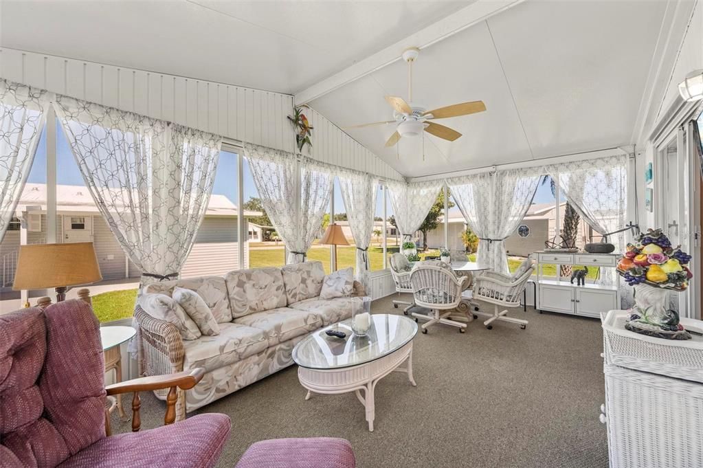 For Sale: $155,000 (2 beds, 2 baths, 1269 Square Feet)