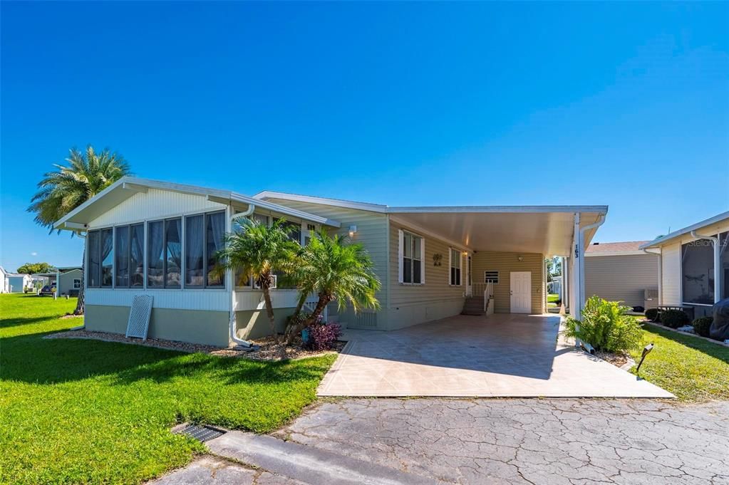 For Sale: $155,000 (2 beds, 2 baths, 1269 Square Feet)